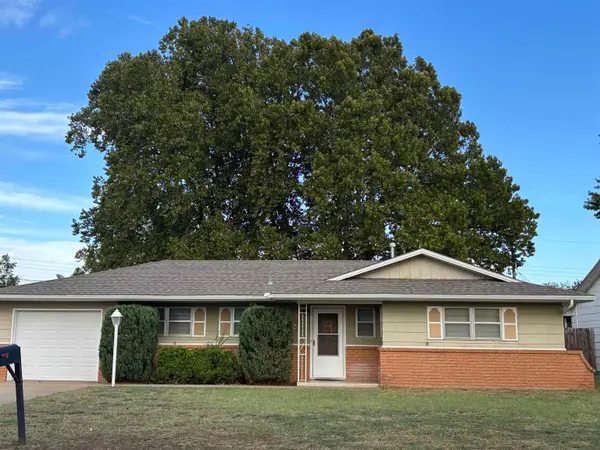 1412 24th, Woodward, OK 73801