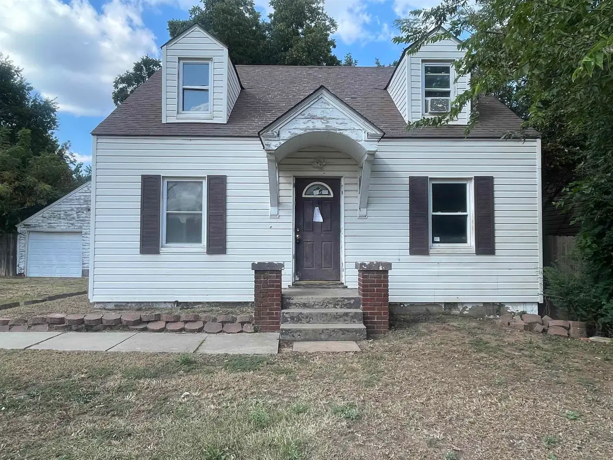 1105 Holly St, Perry, OK 73077 - #1