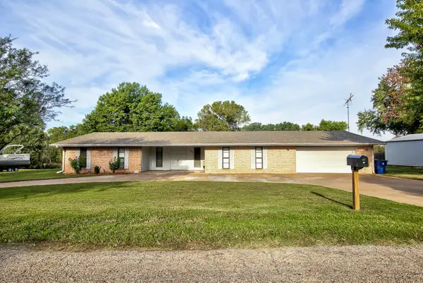 1704 Indian Dam Rd, Lahoma, OK 73754