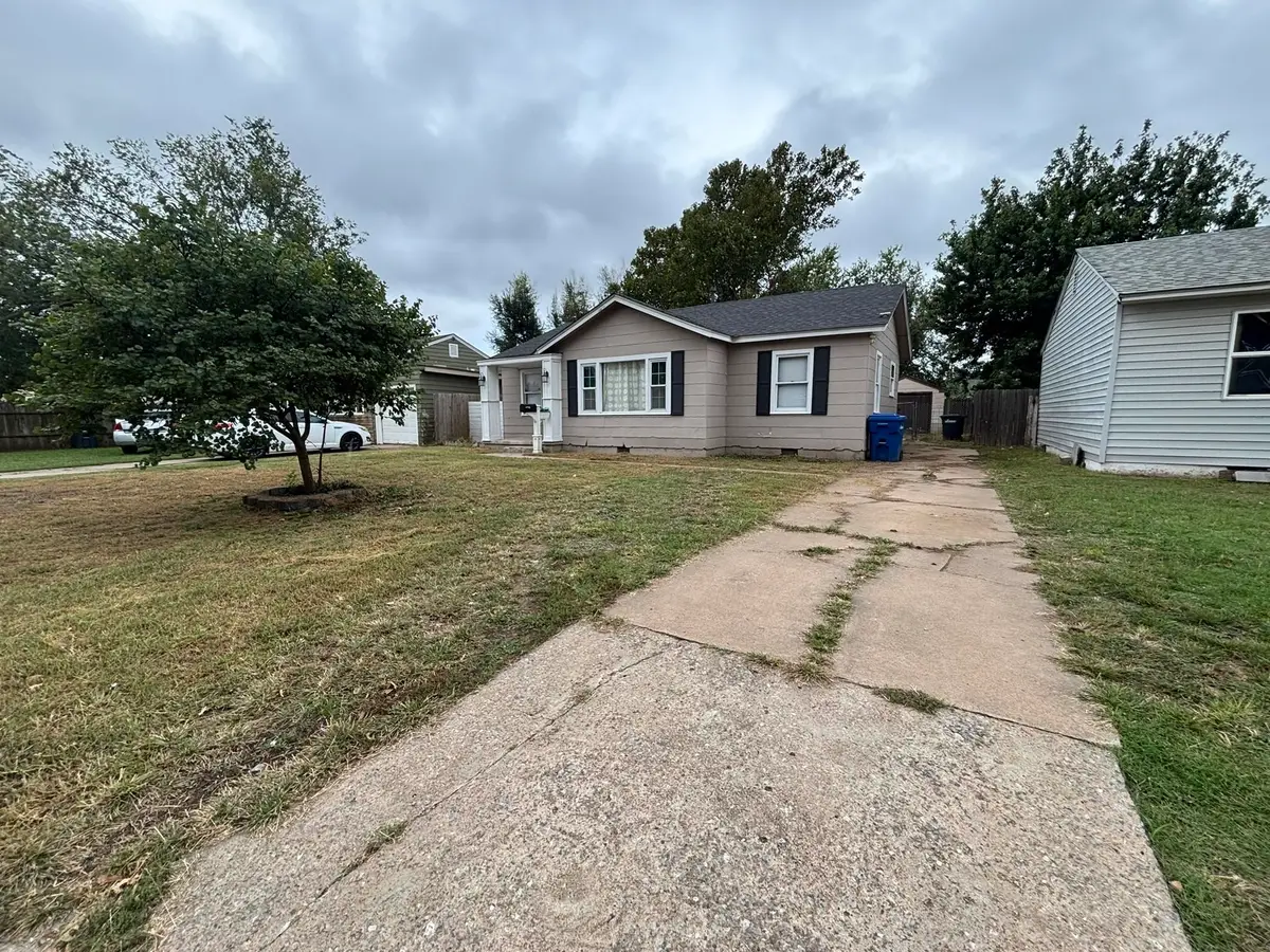 714 N 14th St, Enid, OK 73701 - Image #1