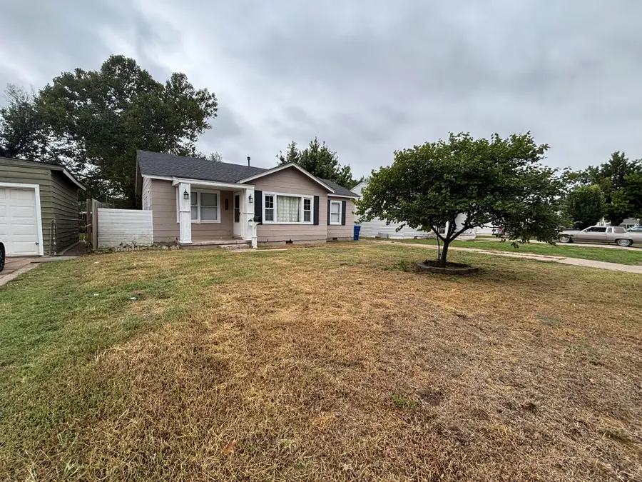 714 N 14th St, Enid, OK 73701 - Image #2