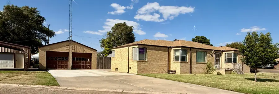 202 N Jackson, Hooker, OK 73945 - Image #2