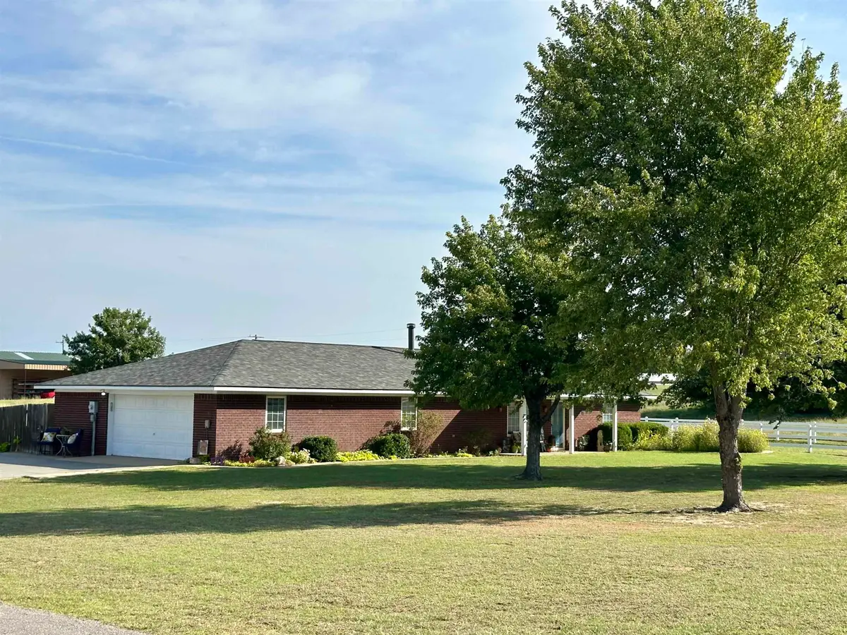 42690 S County Road 205, Woodward, OK 73801 - Image #1