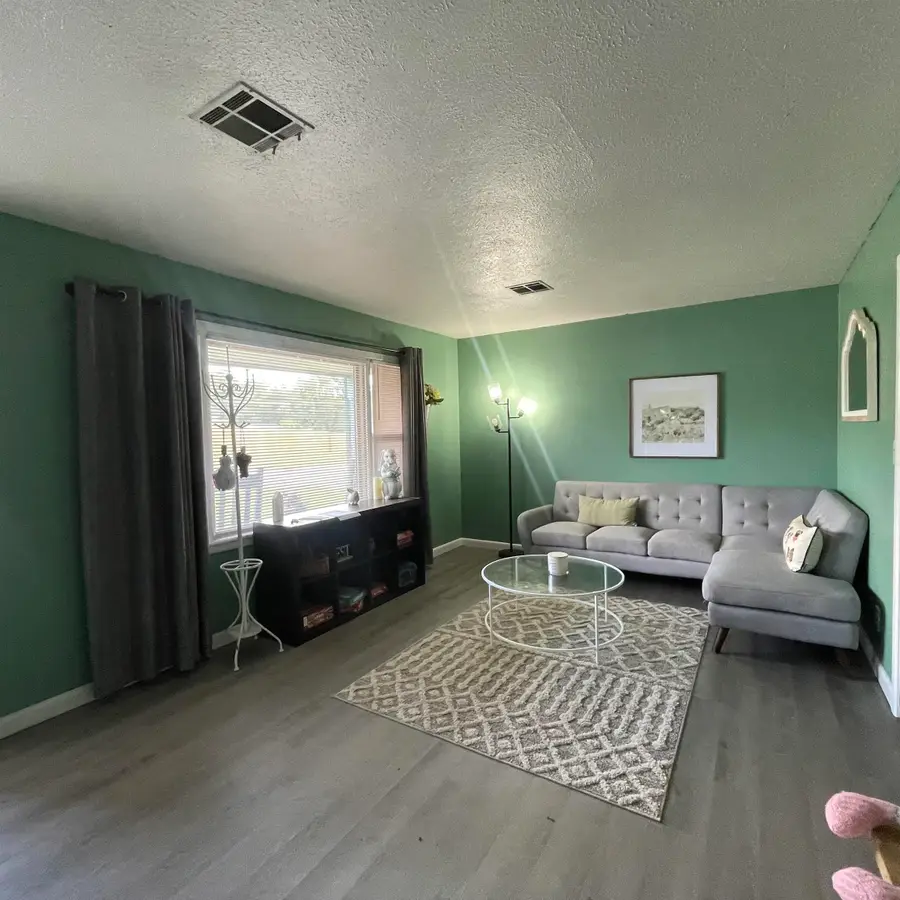 2421 W Maine St, Enid, OK 73703 - Image #3