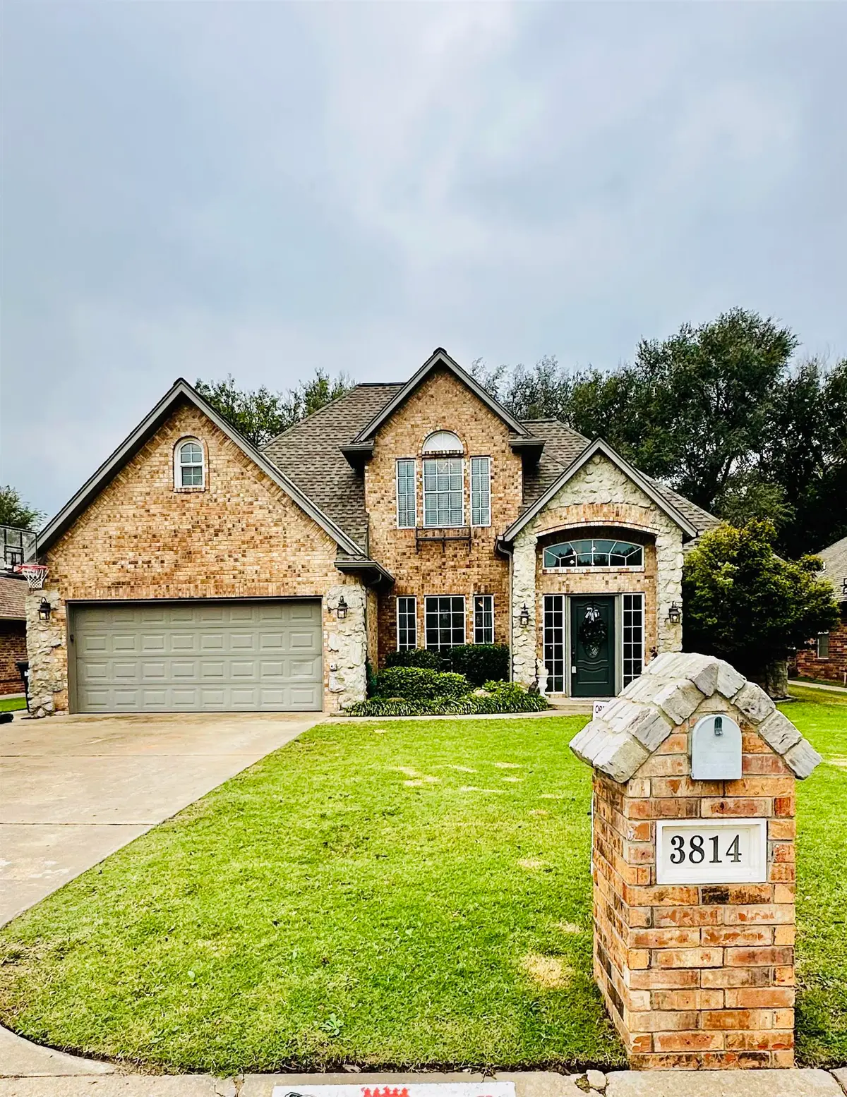 3814 Willow Lake Ln, Enid, OK 73703 - Image #1