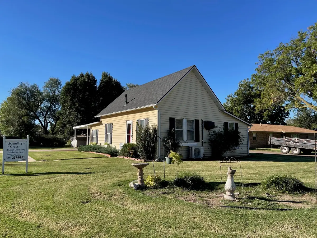 622 N Grant St, Enid, OK 73703 - Image #1