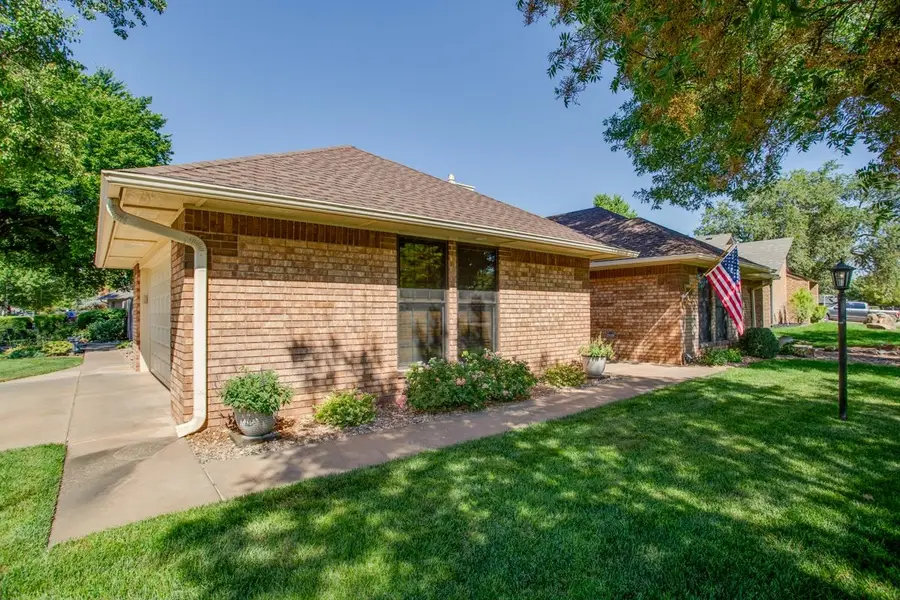 1816 Country Club Dr, Enid, OK 73703 - Image #3