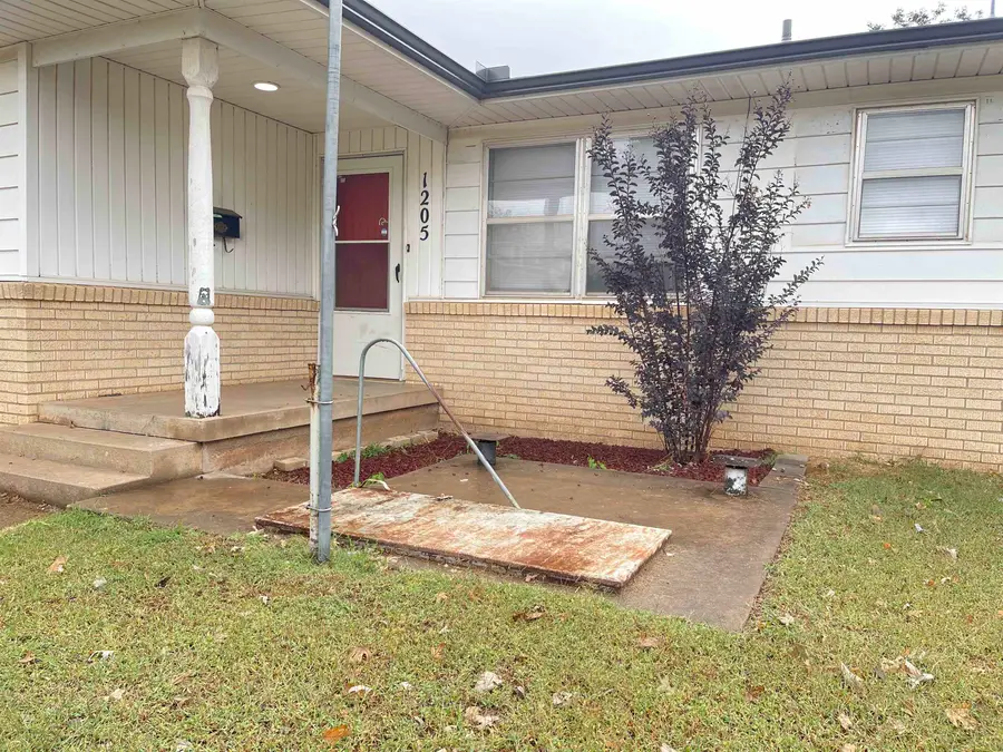 1205 N 14th, Enid, OK 73701 - Image #2