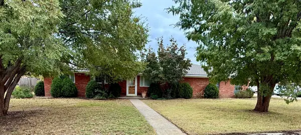 201 N Pershing, Hooker, OK 73945