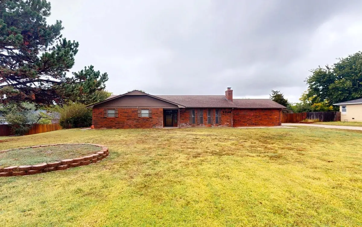 4846 Sunny Slope Dr, Woodward, OK 73801 - Image #1