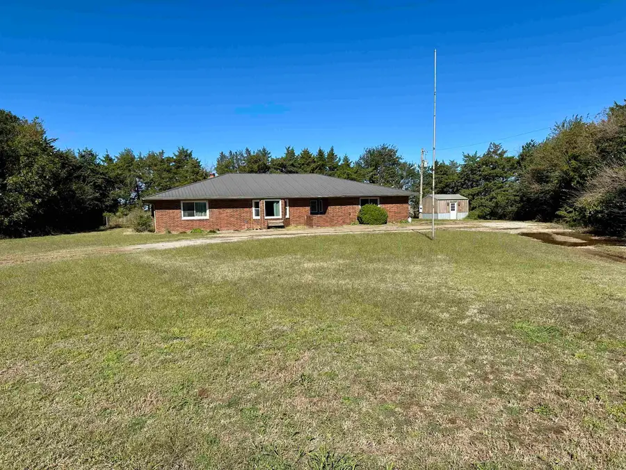 83369 Coal Rd, Pond Creek, OK 73766 - Image #2