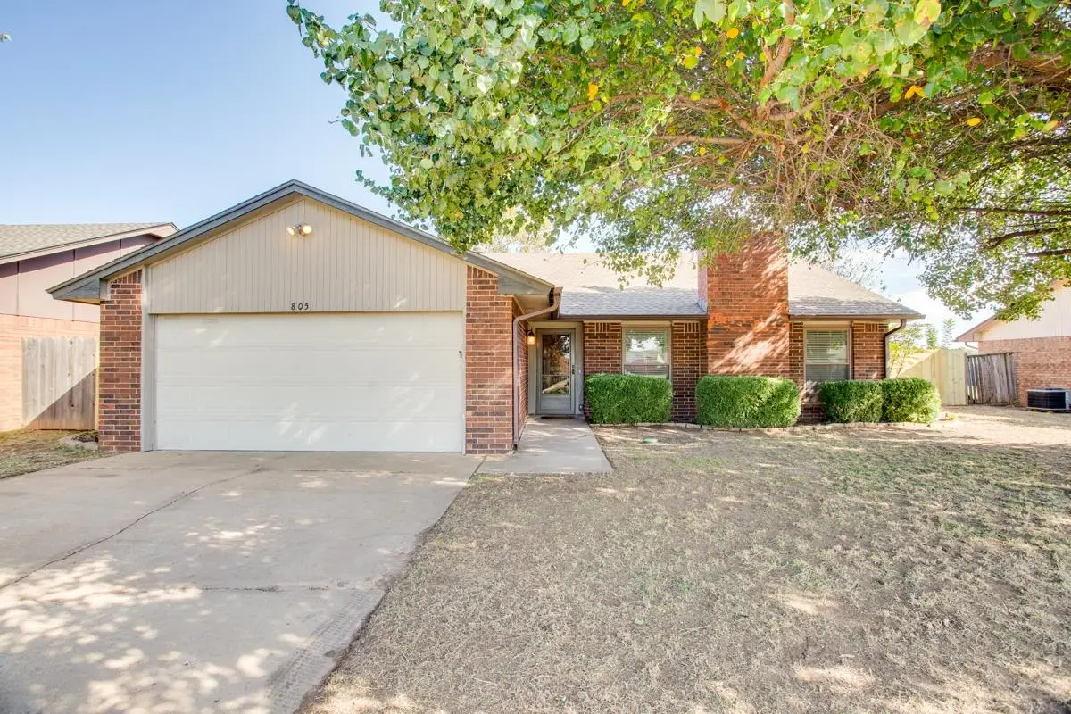 805 Deer Run, Enid, OK 73703 - Image #1