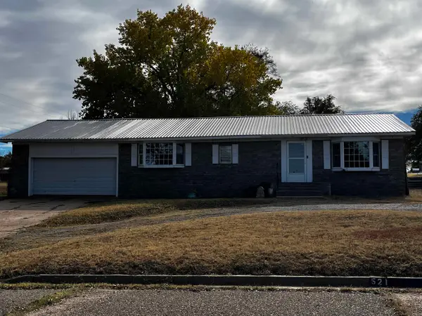 521 W First Street, Beaver, OK 73932