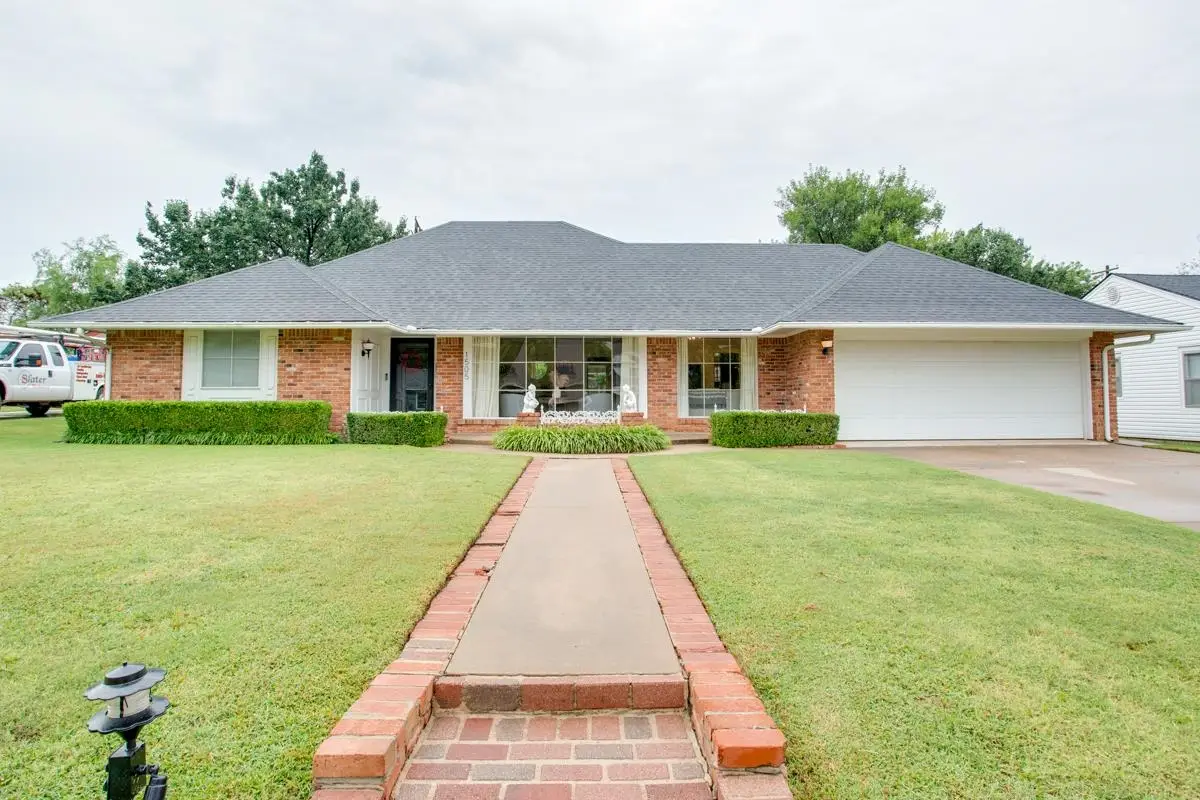1505 Tahlequah Place, Enid, OK 73703 - Image #1