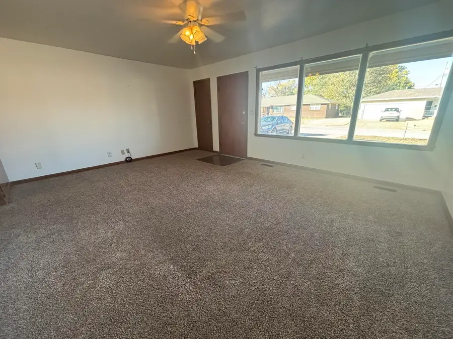 717 Mesquite Dr, Enid, OK 73701 - Image #3