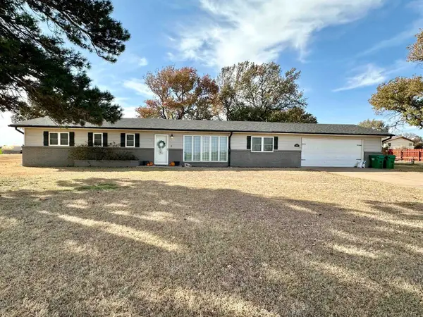 519 S Apache St, Pond Creek, OK 73766