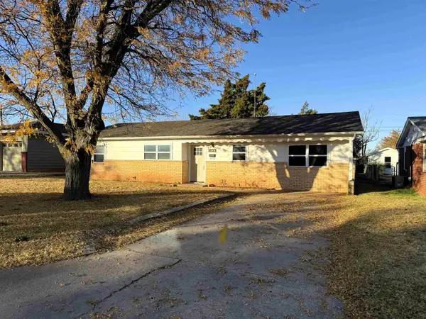 2127 2nd Street, Woodward, OK 73801