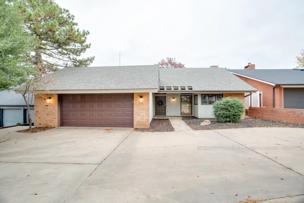 2527 Homestead Rd, Enid, OK 73703 - Image #1