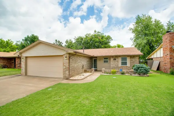 301 S Rimrock Rd, Enid, OK 73703