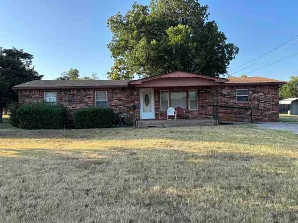 1816 Madison, Woodward, OK 73801