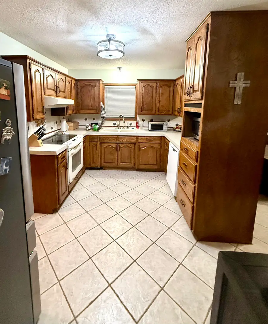 4202 Sandview, Enid, OK 73703 - #3