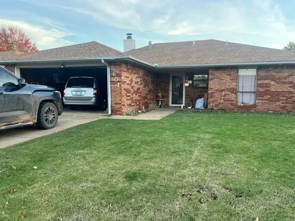 5601 Arrowhead Dr, Enid, OK 73703