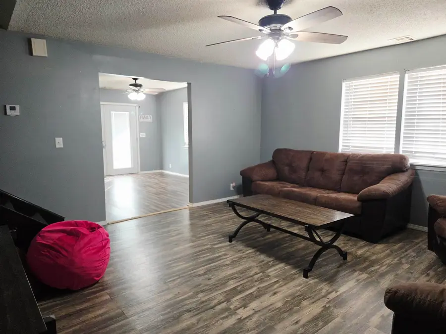 201 E 2nd, Lahoma, OK 73754 - Image #3