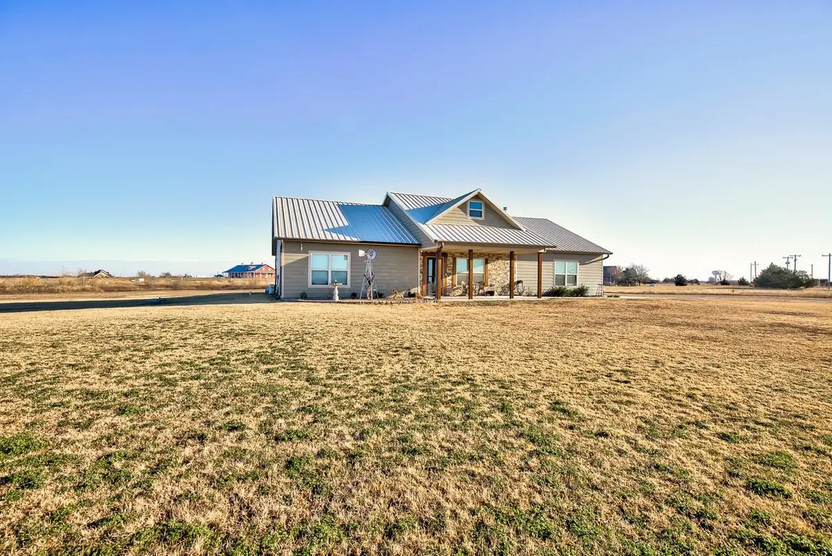5514 W Phillips Ave, Enid, OK 73703 - Image #1