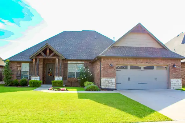 1005 Stonebridge Village, Enid, OK 73703