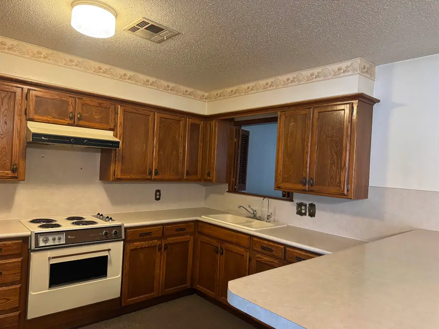 116 S Mitchell, Hennessey, OK 73742 - Image #3