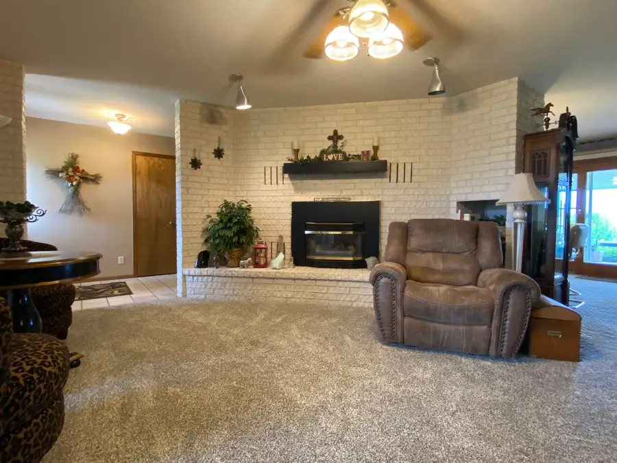 915 N Elm, Mooreland, OK 73852 - Image #2