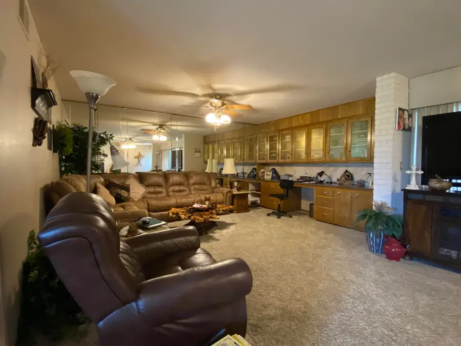 915 N Elm, Mooreland, OK 73852 - Image #3