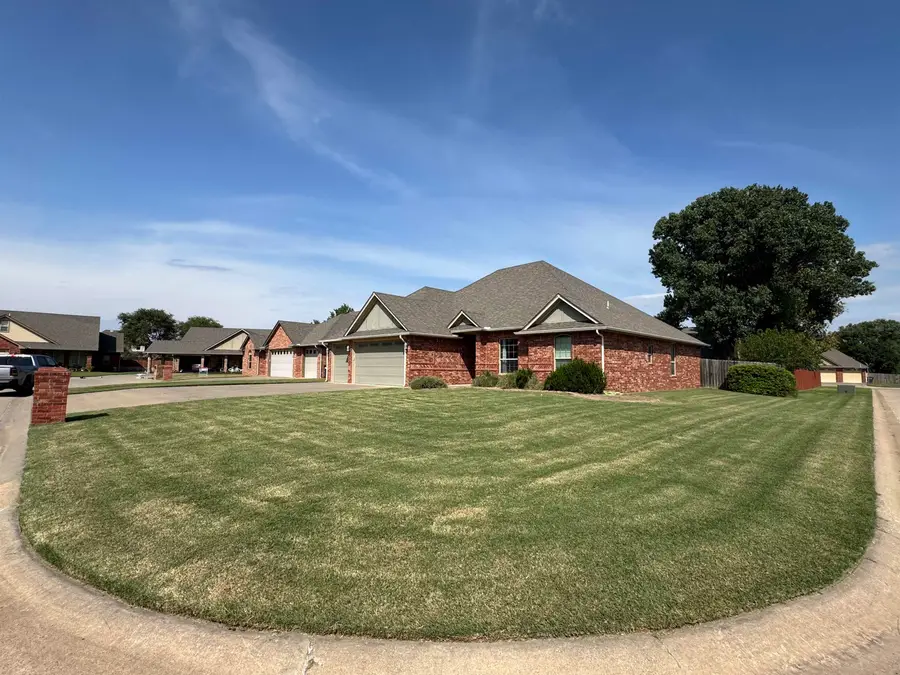 4729 Pocasset, Enid, OK 73701 - Image #2