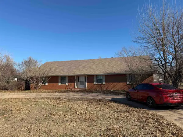 520 N 6th, Carmen, OK 73726