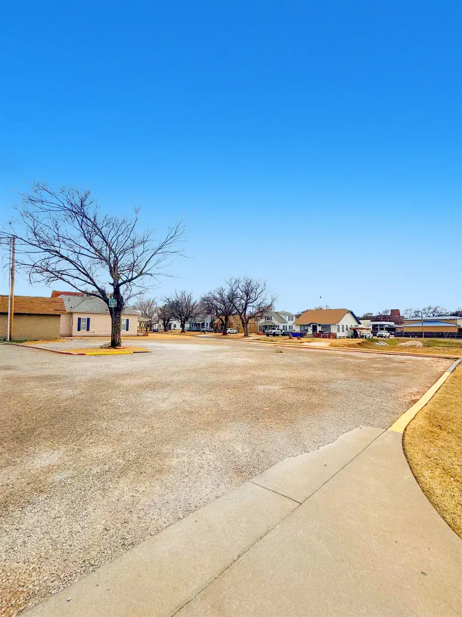319 Oklahoma Blvd, Alva, OK 73717-73 - Image #3