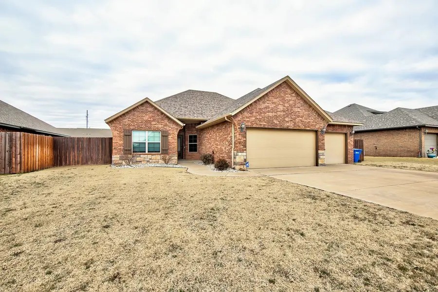 522 Jaguar Ln, Enid, OK 73701-0000 - Image #2