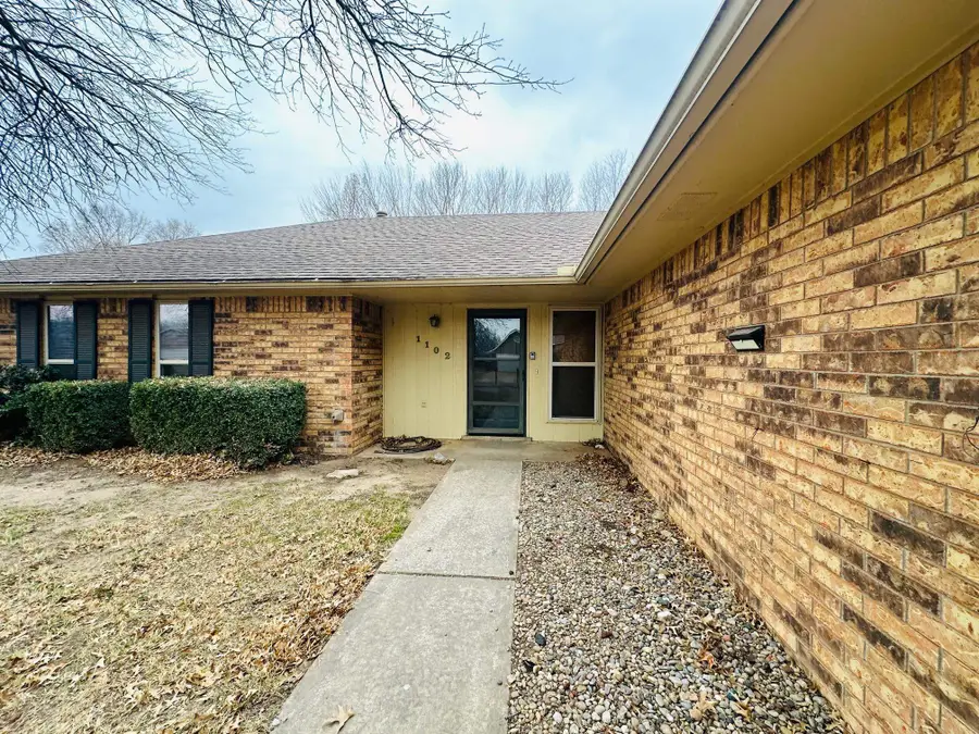 1102 Creekdale, Enid, OK 73703 - Image #2