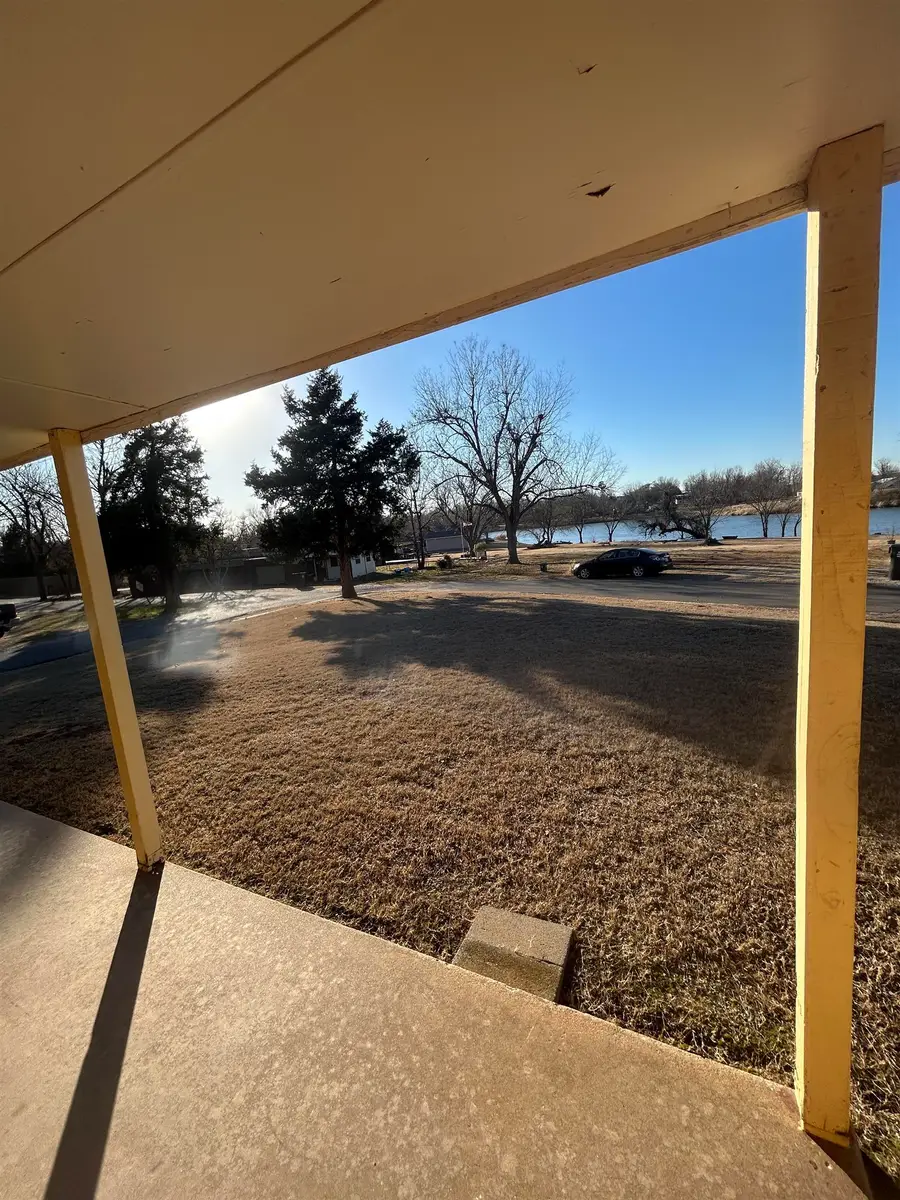 13642 Jacqueline Lane, Crescent, OK 73028 - Image #2