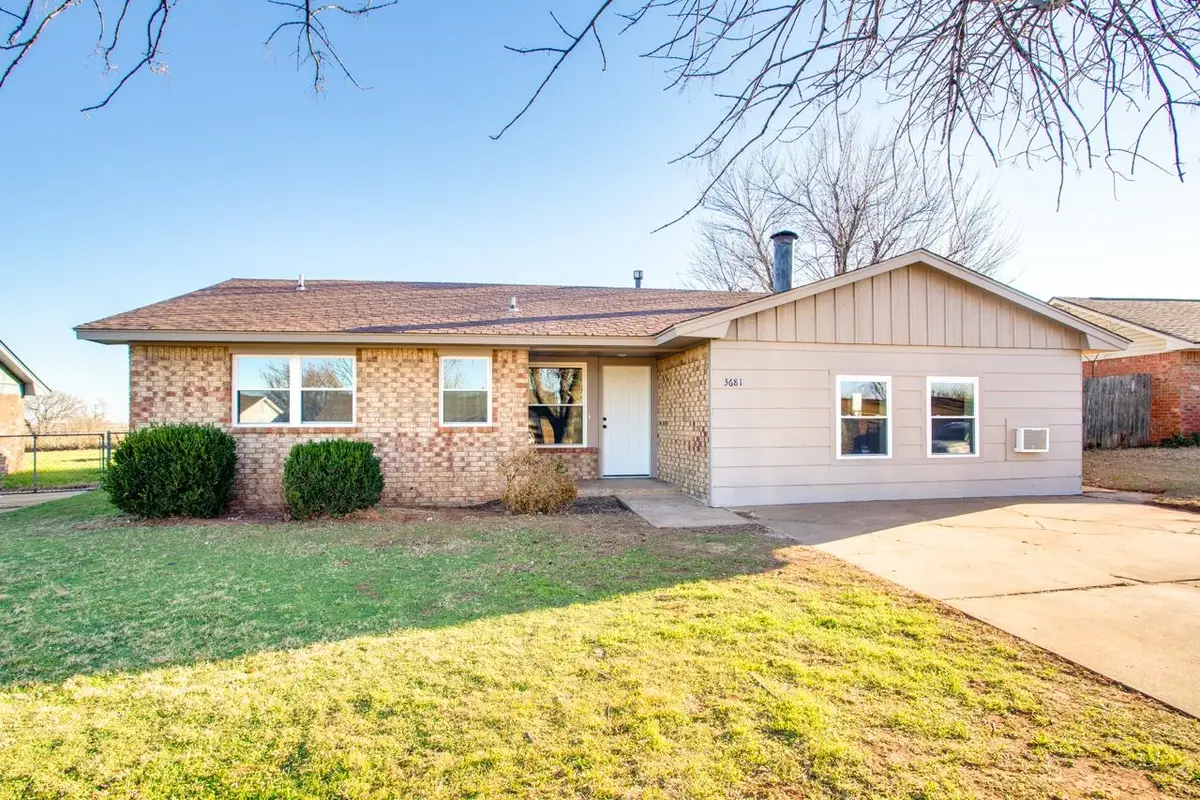 3681 Antelope Dr, Enid, OK 73701 - Image #1