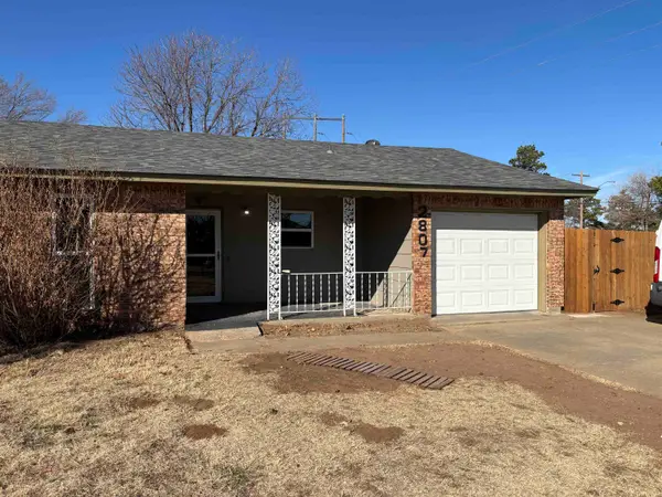 2807 Concord Ln, Woodward, OK 73801
