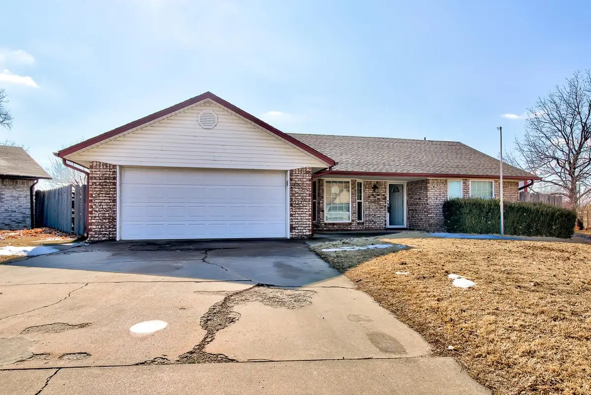 330 Split Rail Rd, Enid, OK 73703 - Image #1