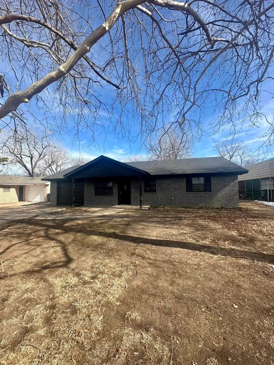 3209 Chisholm Trl, Enid, OK 73701 - Image #2