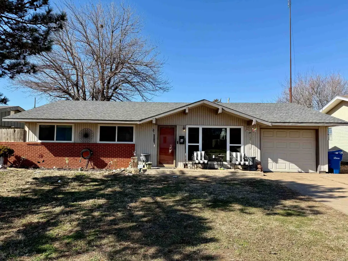 1402 N 16th St, Enid, OK 73701 - Image #1