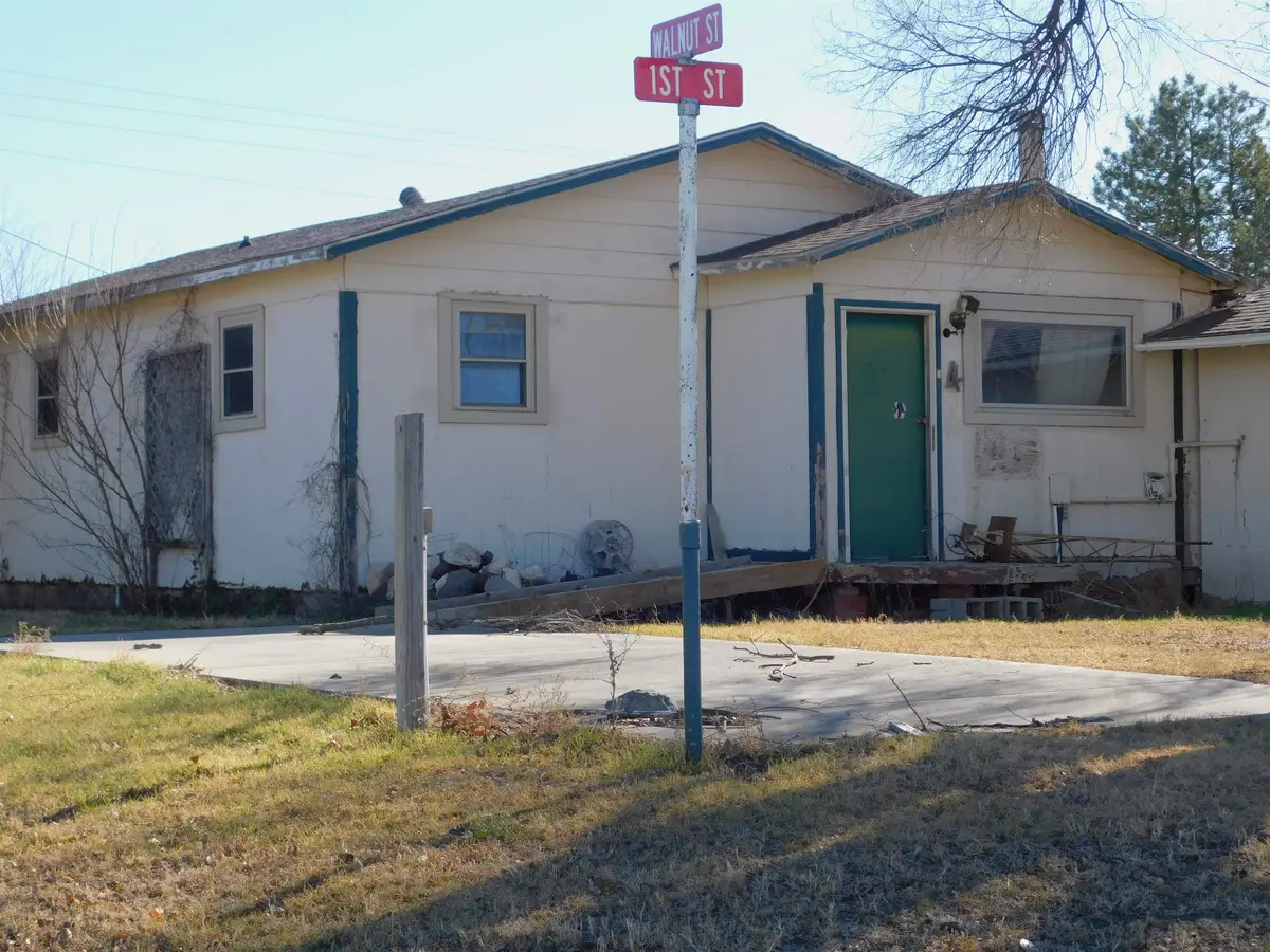 112 N 1st, Texhoma, OK 73949 - #1