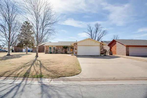 2309 Single Tree, Enid, OK 73703