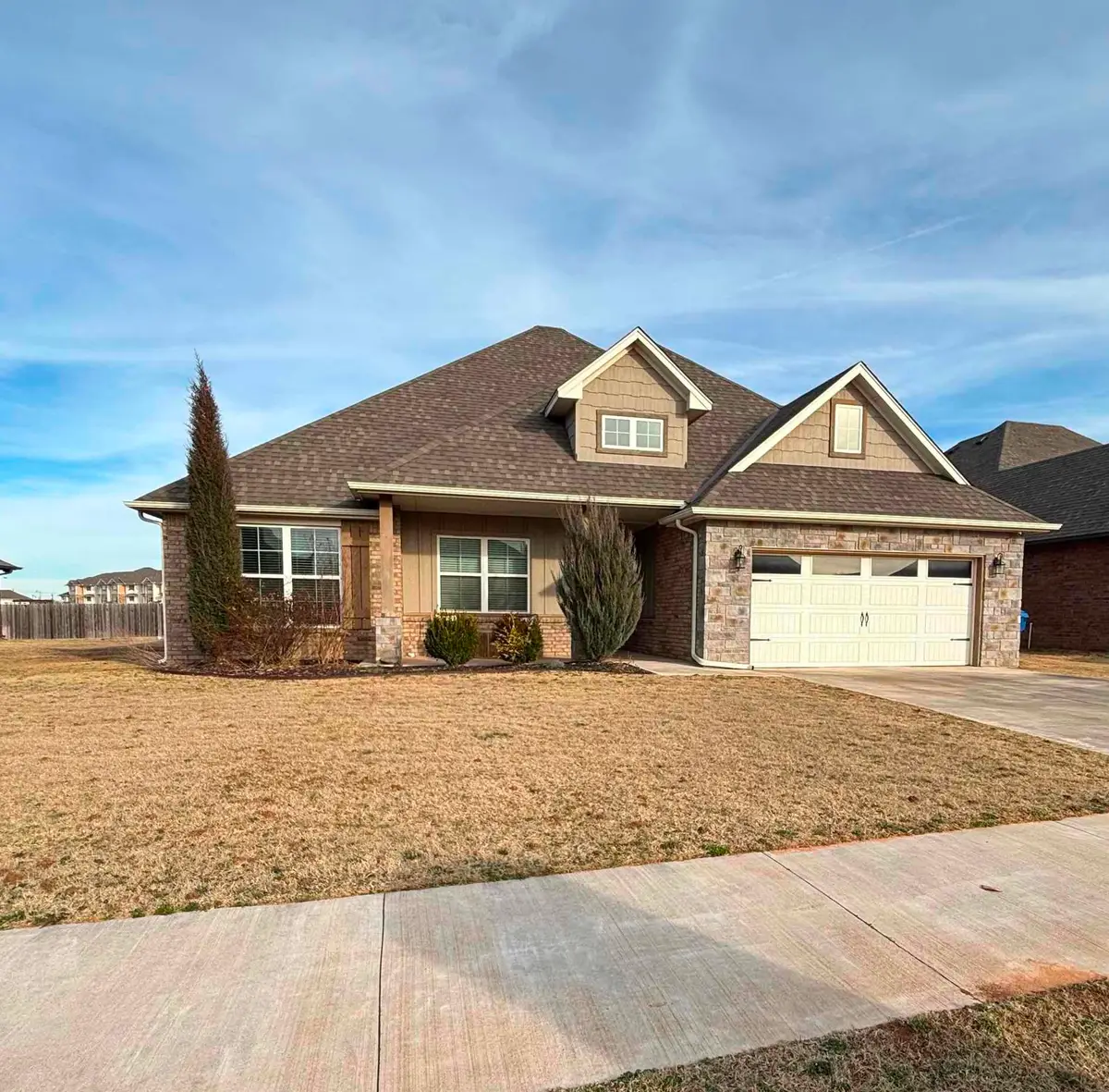 1013 Stonebridge Village Dr, Enid, OK 73703 - #1