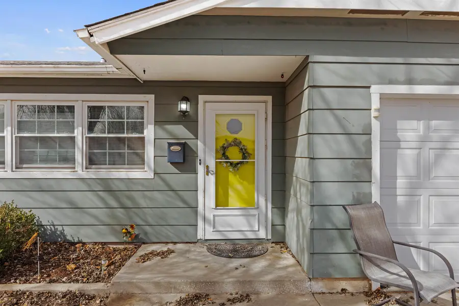 803 27th St, Woodward, OK 73801-2148 - #3