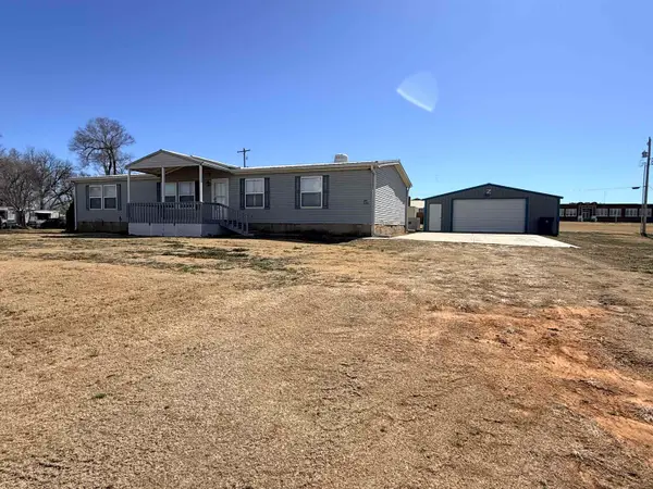 1274 Elm St, Nash, OK 73761