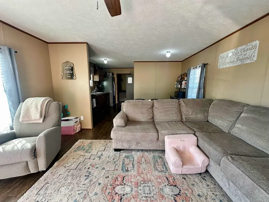 522 E Broadway Ave, Pond Creek, OK 73766 - #3