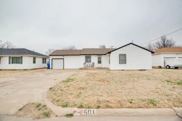 501 S Hoover, Enid, OK 73703-0000